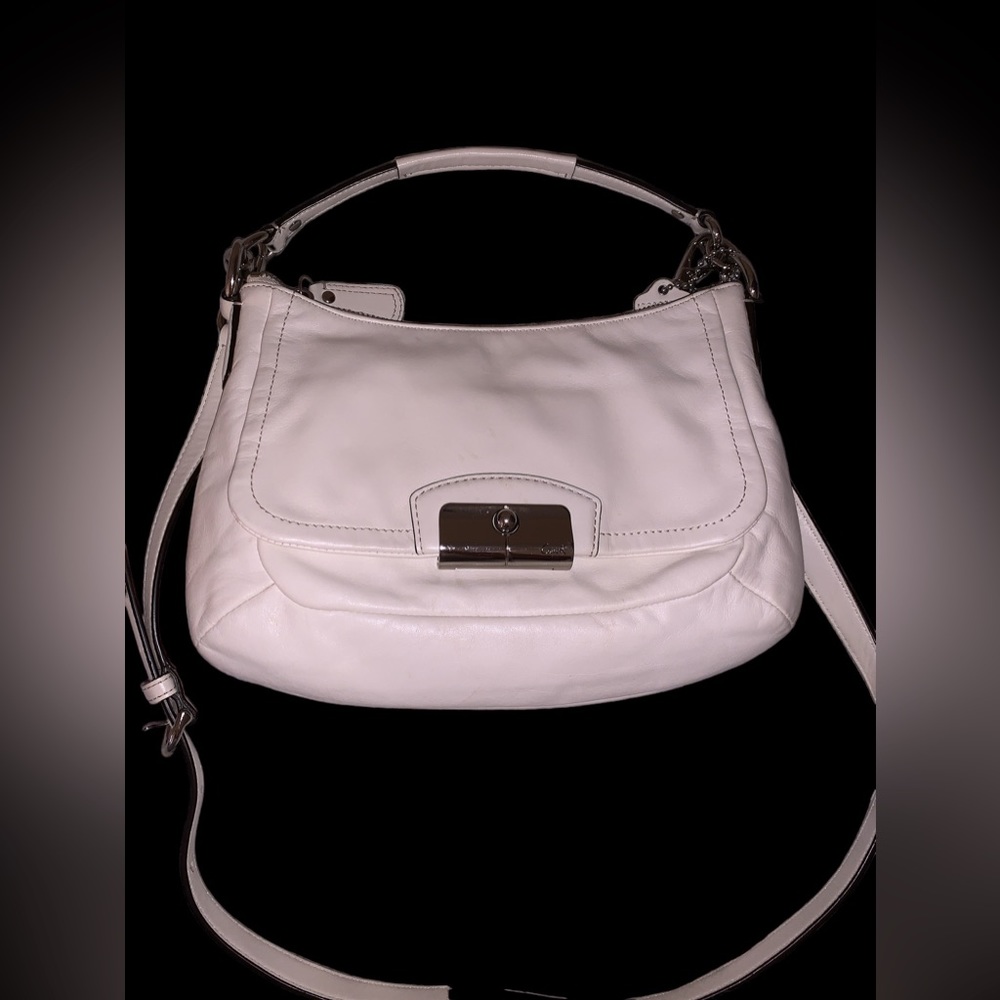 Vintage Coach Hand Crafted Leather Crossbody/Shoulder Bag 💋
